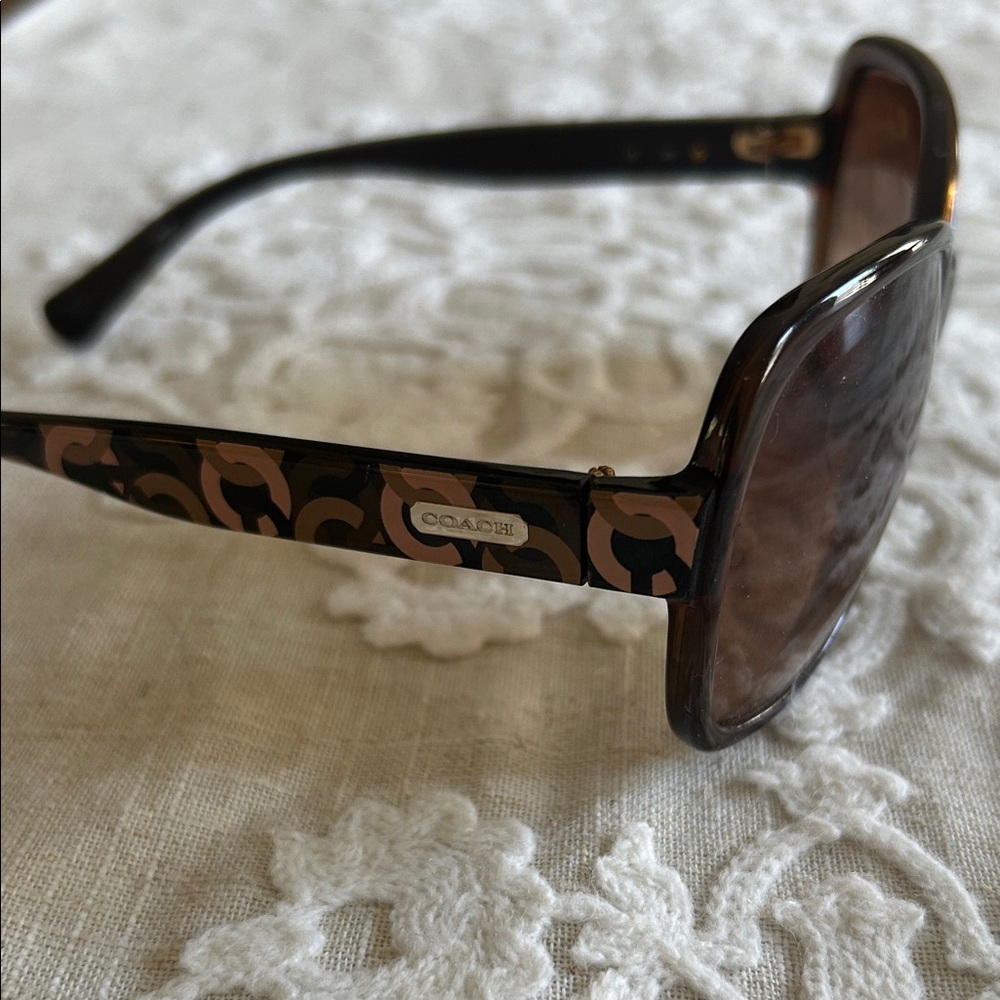 Coach Sunglasses, beautiful brown toned lenses unique “C” Coach pattern on arms